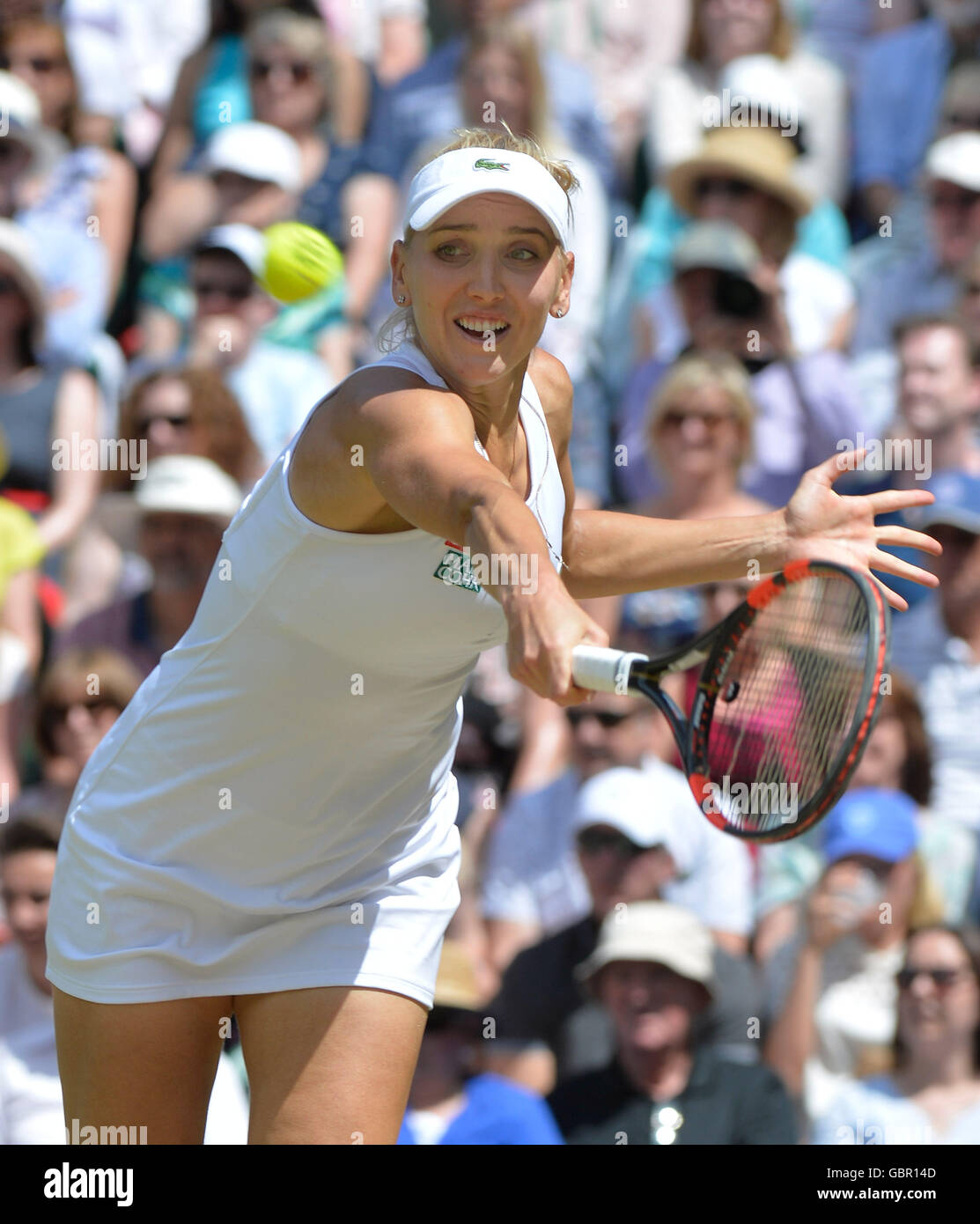 AELTC Tennis Championships in Wimbledon, London, UK. 7. Juli 2016. Damen Halbfinale Serena Williams USA Vs Elena Vesnina RUS Vesina während des Spiels Credit: Leo Mason/Alamy Live News Stockfoto