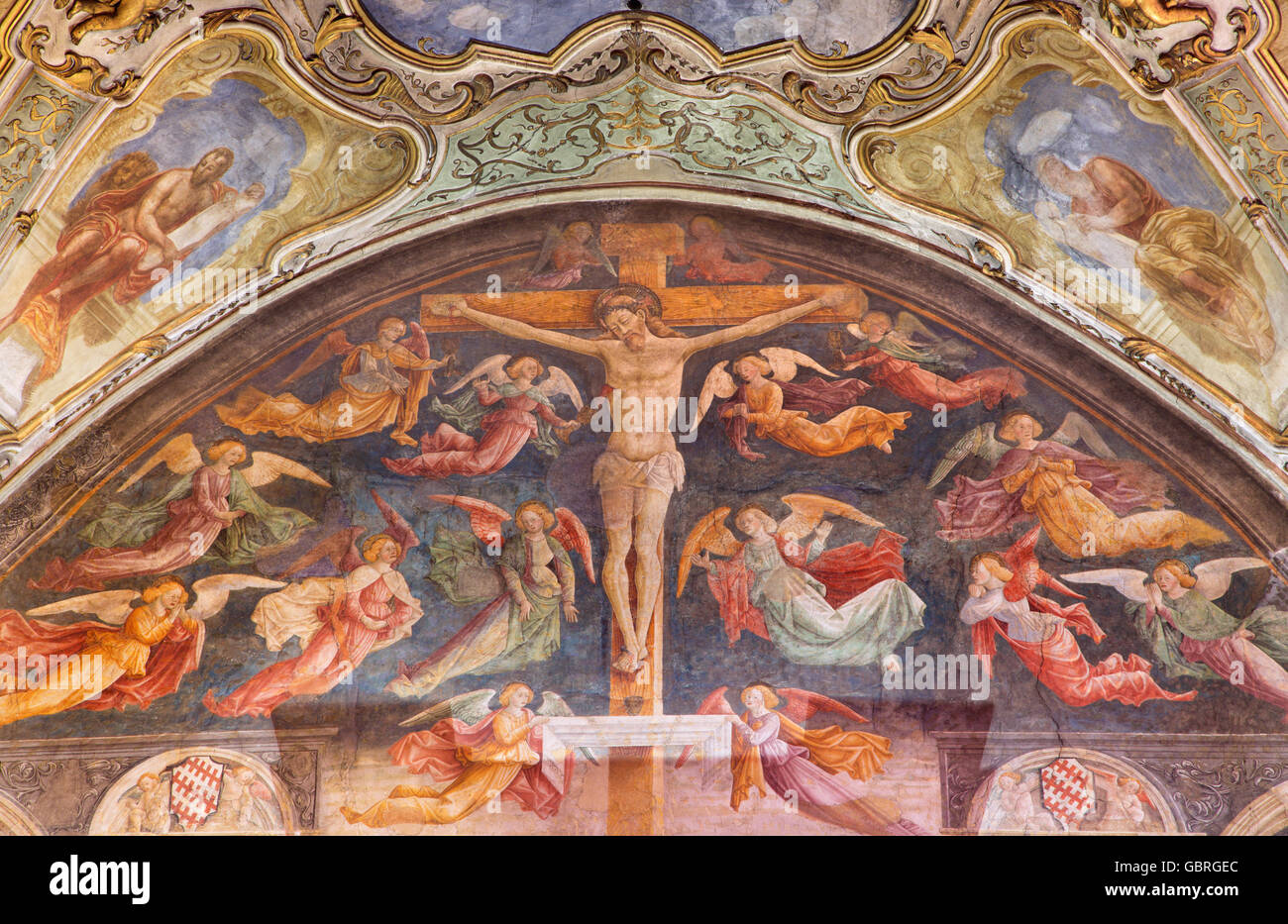 BRESCIA, Italien - 22. Mai 2016: Das Fresko der Kreuzigung in der Kirche Chiesa di Santa Agata von Andrea Bembo (1475). Stockfoto