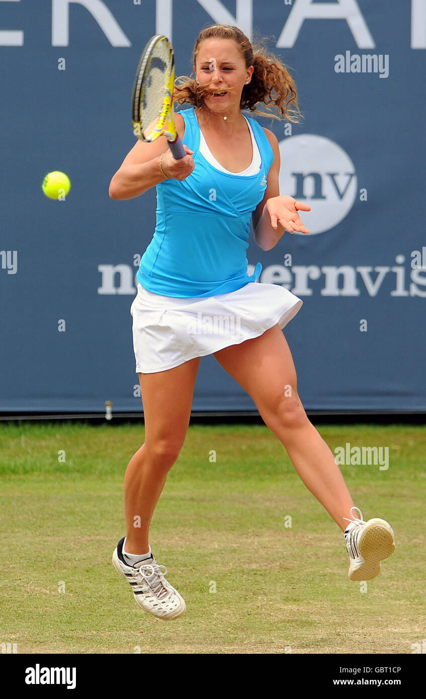 Tennis - Liverpool International Tournament 2009 - Tag Vier - Calderstones Park. Die Portugalerin Michelle Larcher De Brito gewinnt das Finale des Liverpool International Tennis Tournament Stockfoto