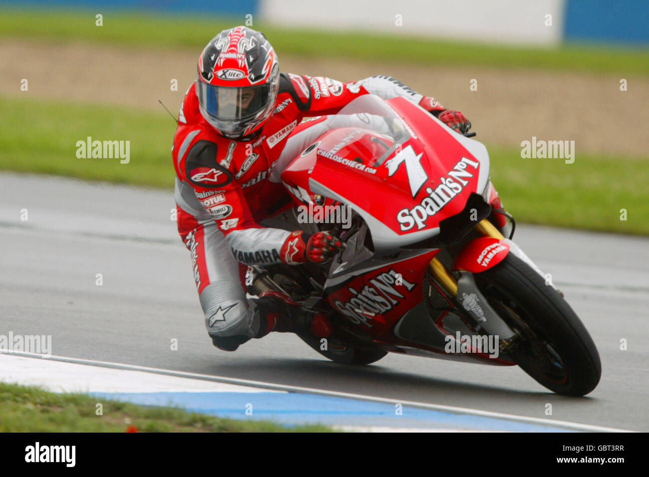 Motorradfahren - großer Preis von Großbritannien - Moto GP - Rennen. Carlos Checa in Aktion Stockfoto