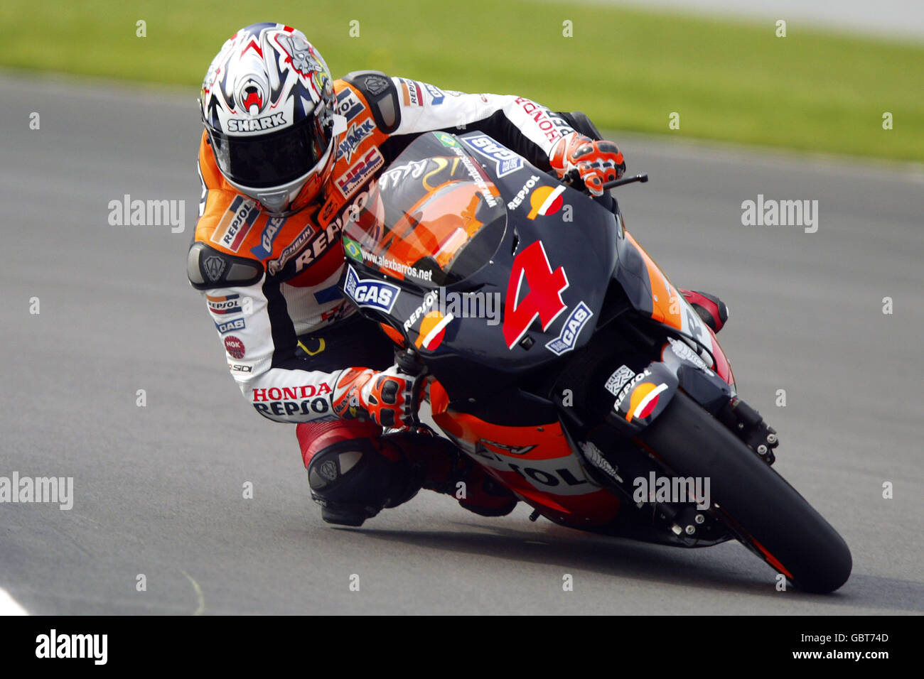 Motorradfahren - großer Preis von Großbritannien - Moto GP - Qualifikation. Alex Barros in Aktion Stockfoto