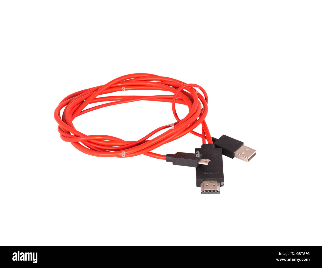 Rot mit schwarz HDMI Kabel isoliert auf weißem Hintergrund Stockfoto