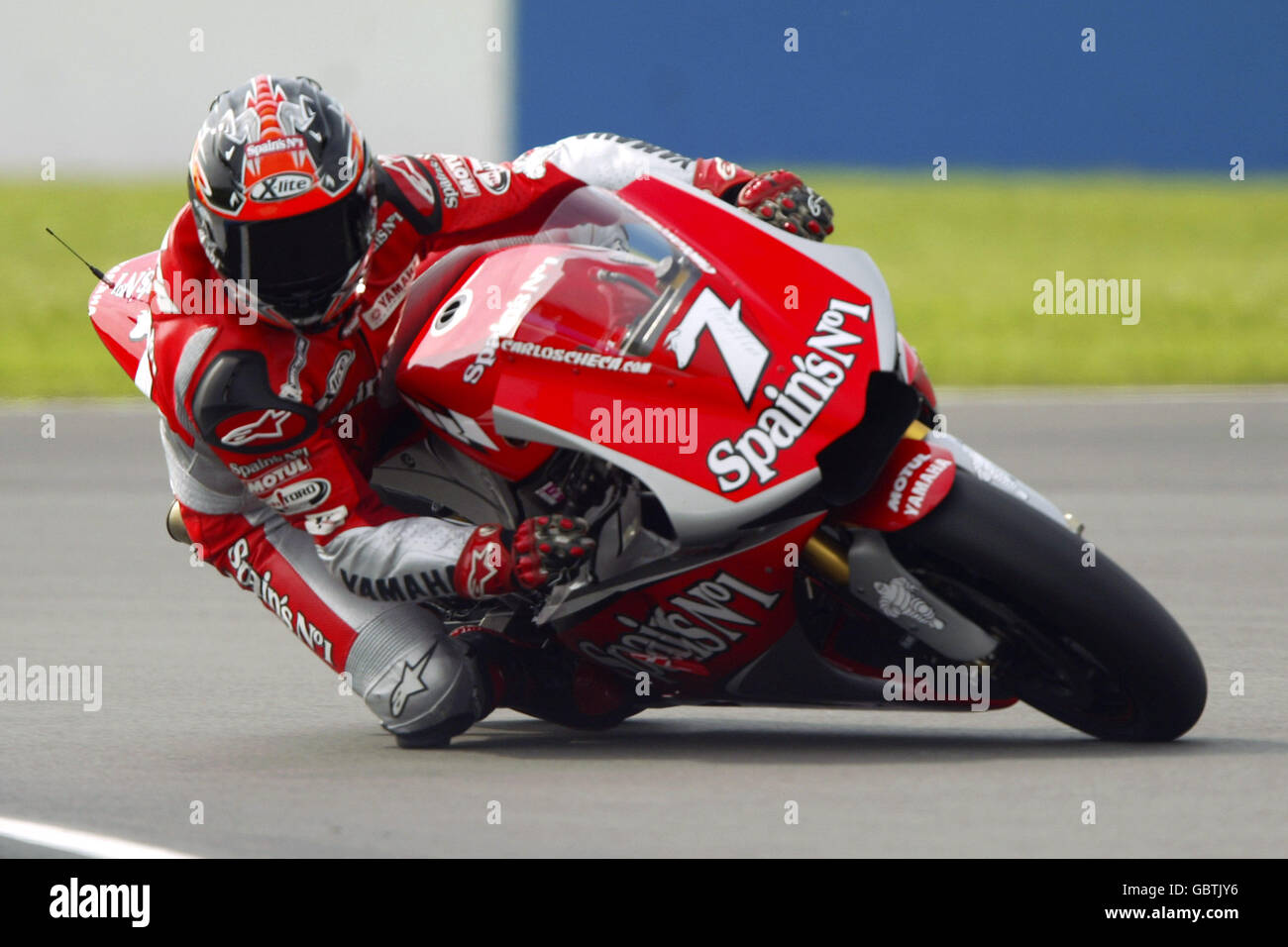 Motorradfahren - großer Preis von Großbritannien - Moto GP - Qualifikation. Carlos Checa in Aktion Stockfoto