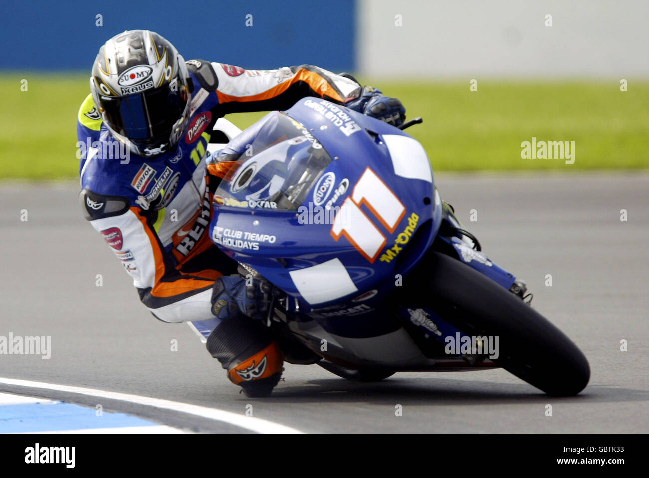 Motorradfahren - großer Preis von Großbritannien - Moto GP - Qualifikation. Ruben Xaus in Aktion Stockfoto