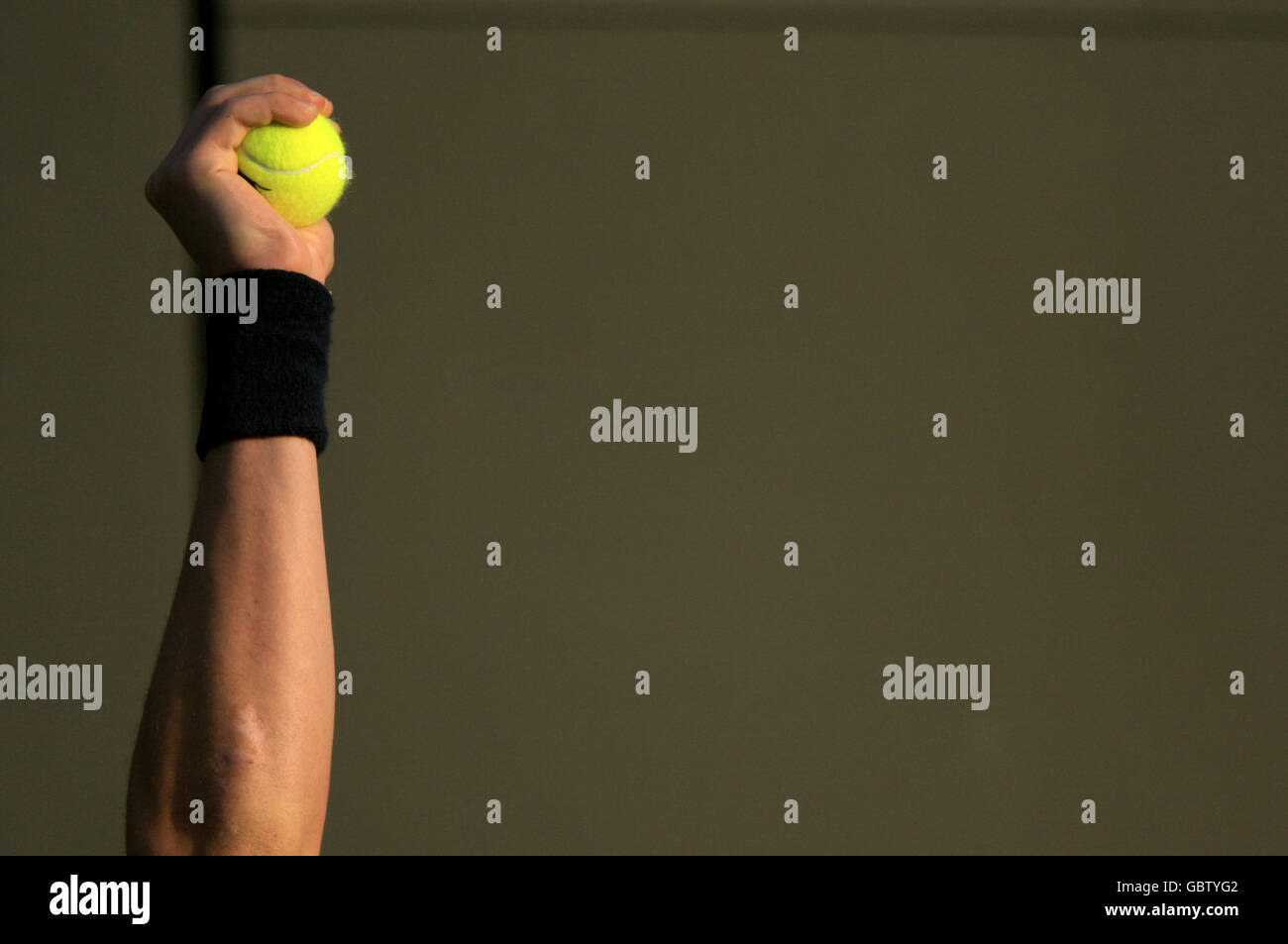 Wimbledon ball boy -Fotos und -Bildmaterial in hoher Auflösung – Alamy