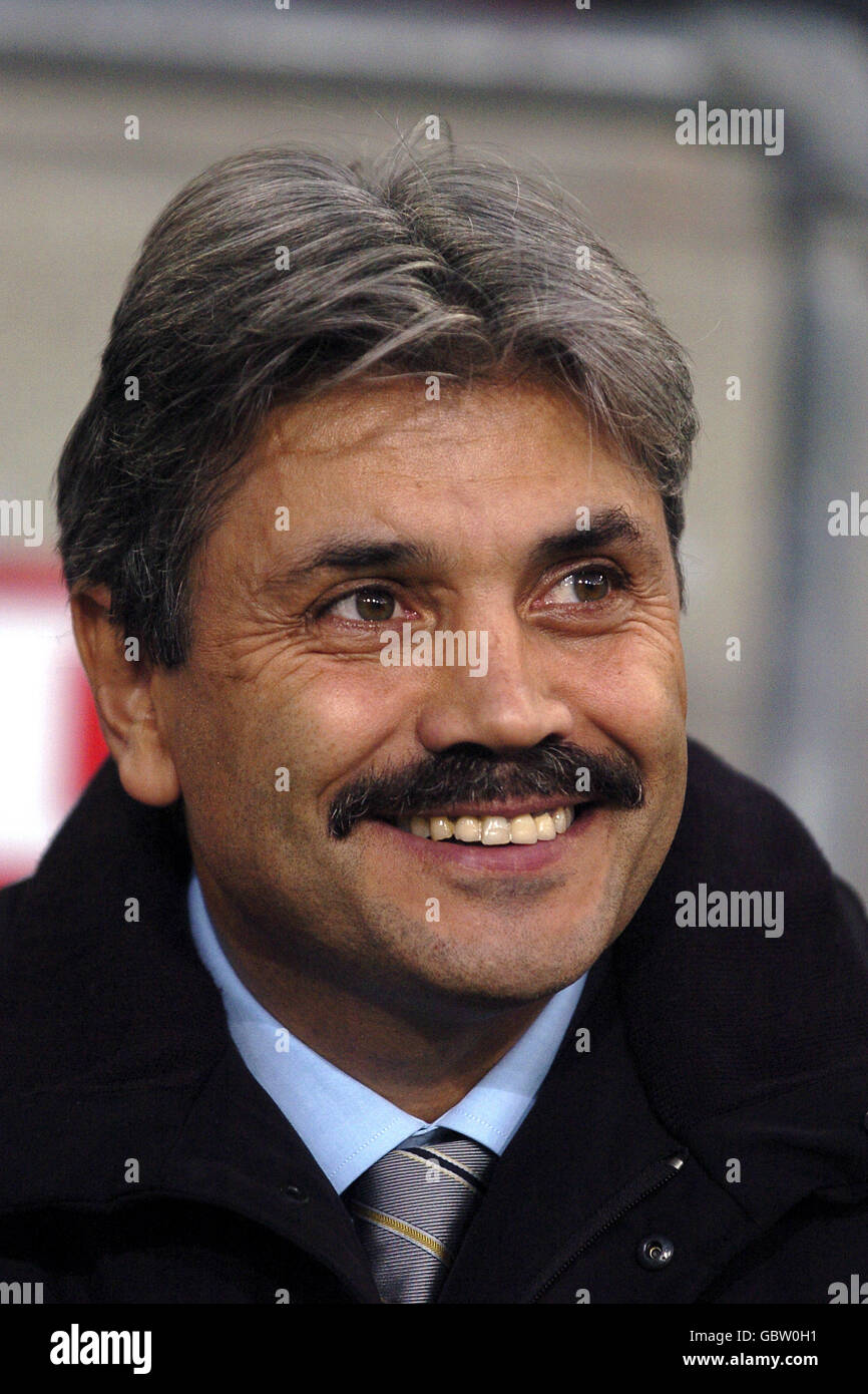 Sochauxs coach guy Fotos und Bildmaterial in hoher Auflösung