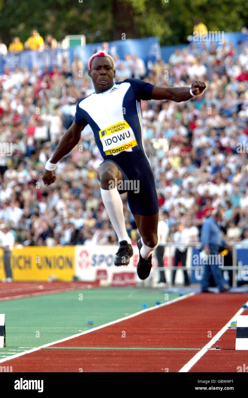 Der britische Phillips Idowu auf dem Weg zum Sieg Männer: Triple Jump Stockfoto