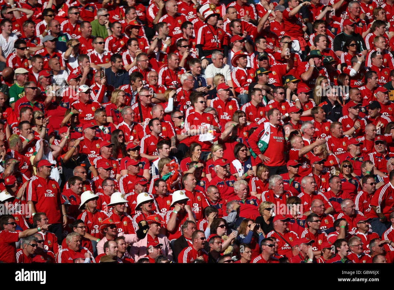 Rugby Union - Tour Match - Zweiter Test - Südafrika gegen britische und irische Löwen - Loftus Versfeld. Lions-Fans zeigen ihre Unterstützung von den Tribünen beim zweiten Testspiel im Loftus Versfeld, Pretoria, Südafrika. Stockfoto