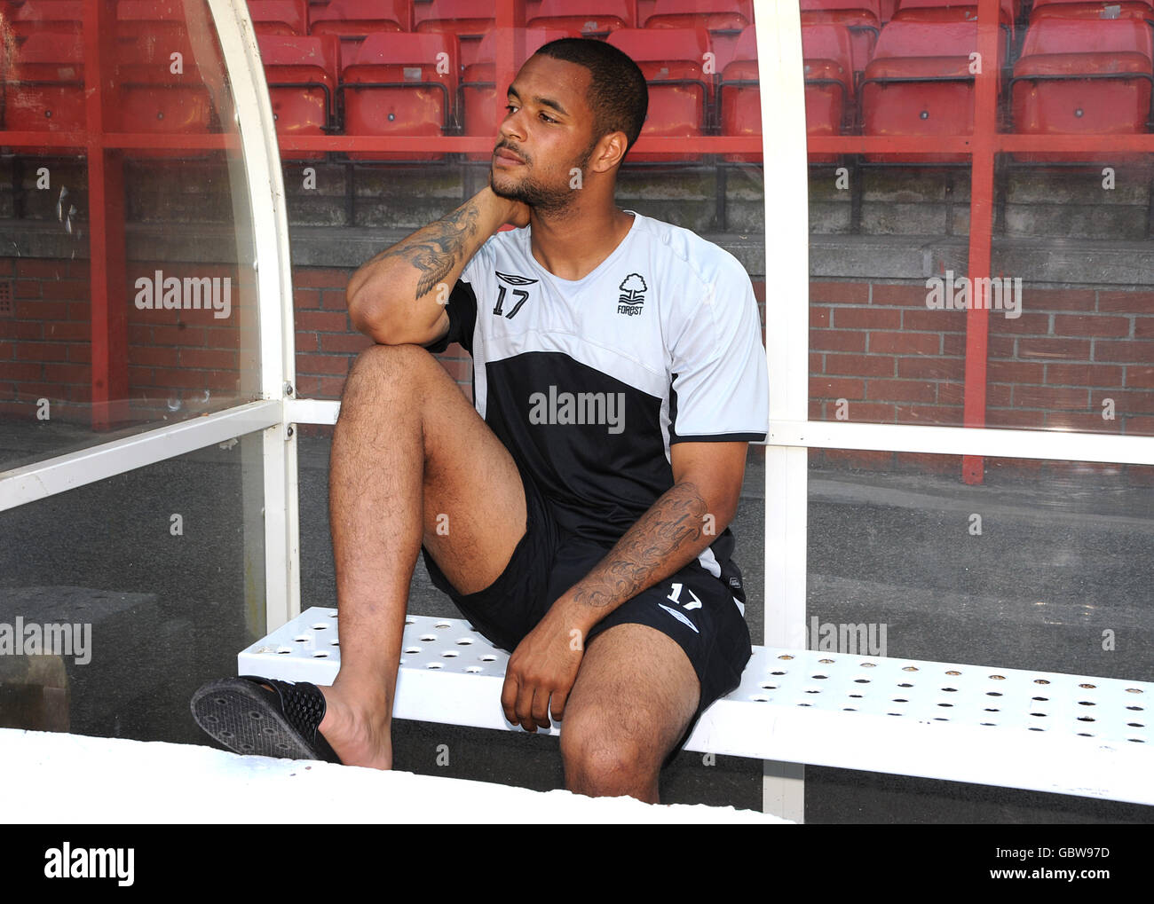 Nottingham Forest's neuer Signing David McGoldrick posiert für ein Foto Während des Presseanrufs im Nottingham Forest Football Club Stockfoto