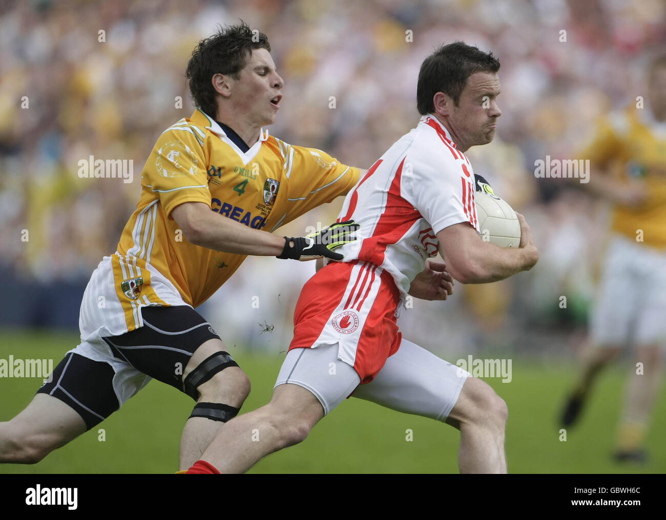 Gaelic Football - Ulster Meisterschaft Finale - Tyrone V Antrim - St-Tiernachs-Park Stockfoto