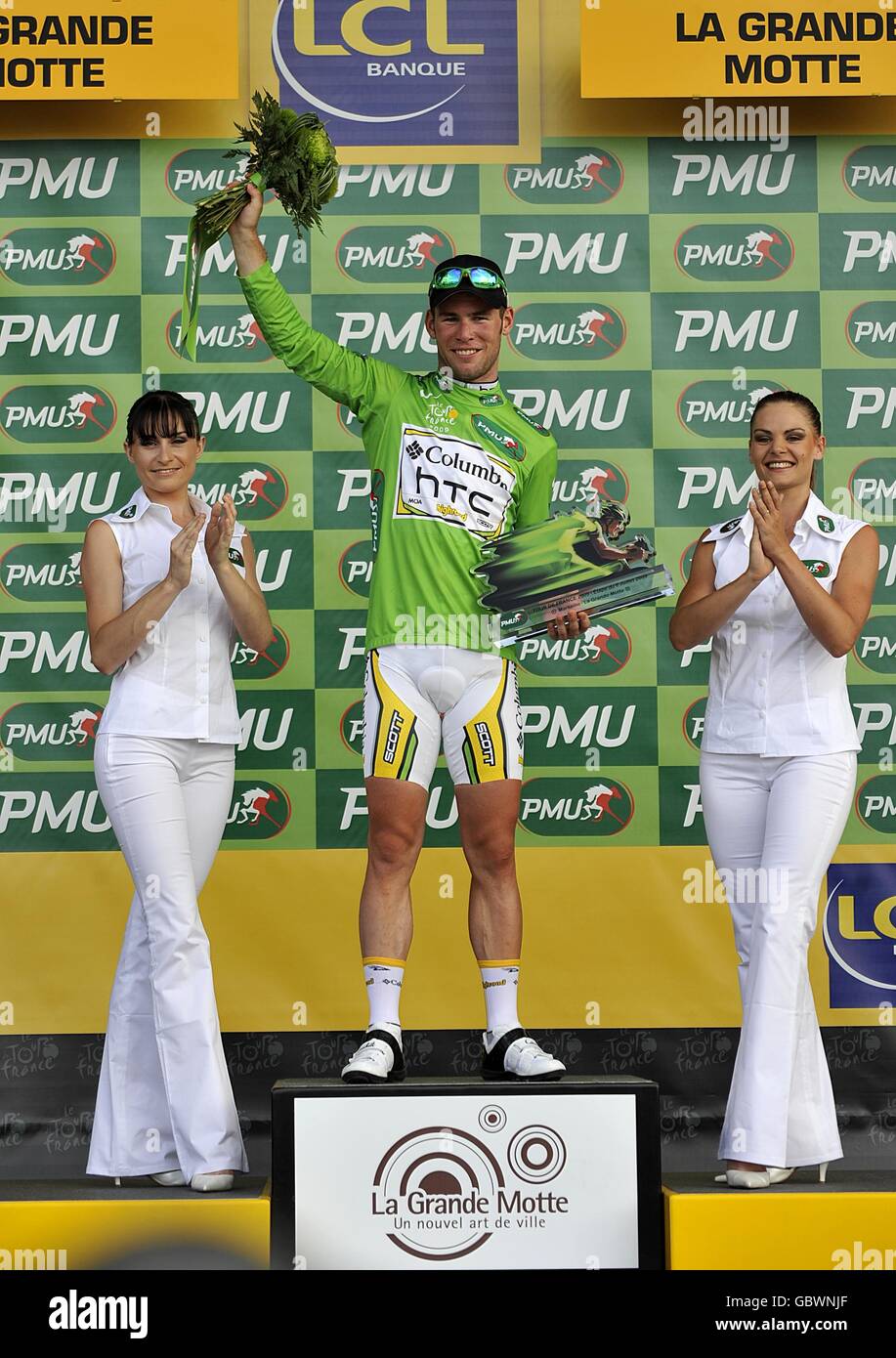 Mark Cavendish vom Team Columbia feiert den Gewinn der dritten Etappe der Tour de France zwischen Marseille und La Grande-Motte. Stockfoto