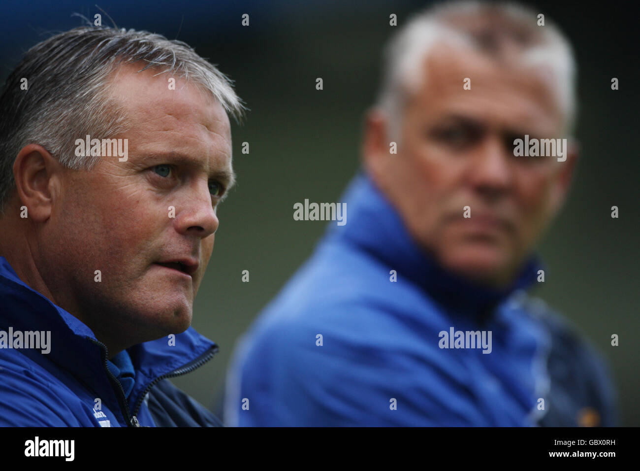 Port Vene Manager Micky Adams (links) mit Trainer Mark Grew (Rechts) Stockfoto