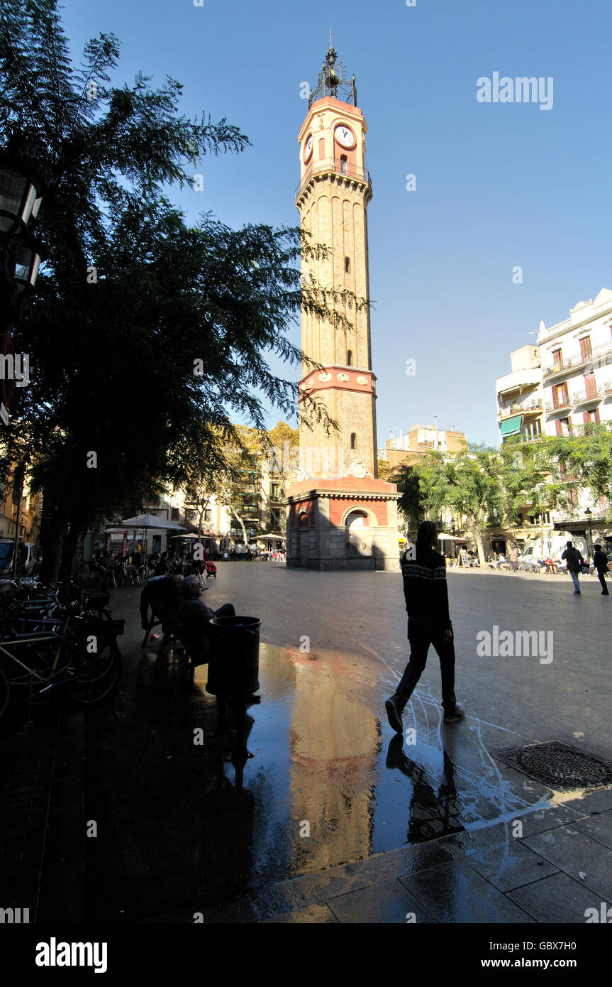 Rius ich Taulet Quadrat. Glockenturm und Uhrturm. Barcelona, Katalonien, Spanien Stockfoto