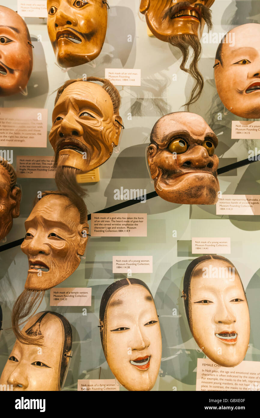 Pitt Rivers Museum, Oxford, Oxfordshire, England Anzeige der japanischen Noh Drama Masken Stockfoto