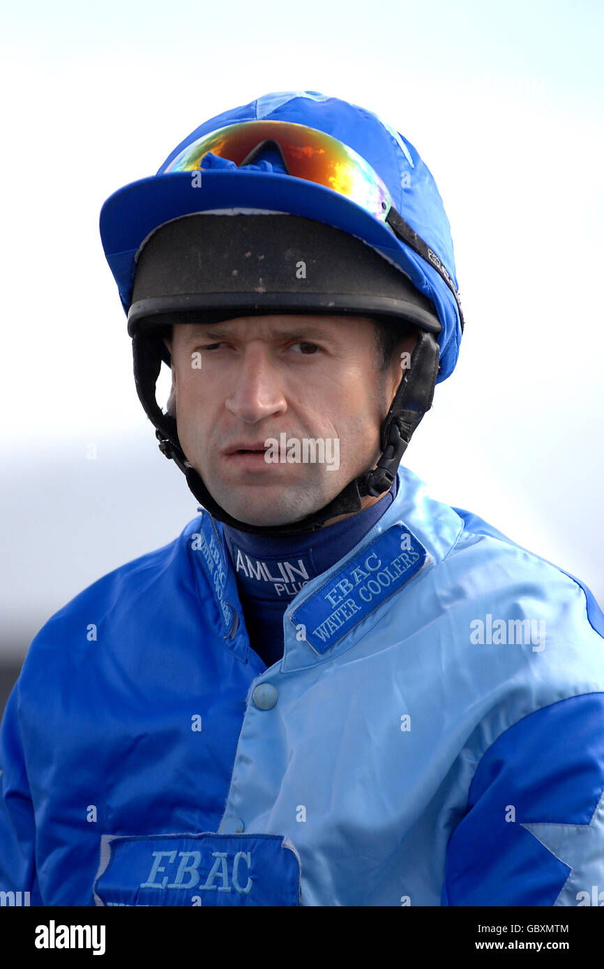 Pferderennen, Southwell Races. Andrew Thornton, Jockey Stockfoto