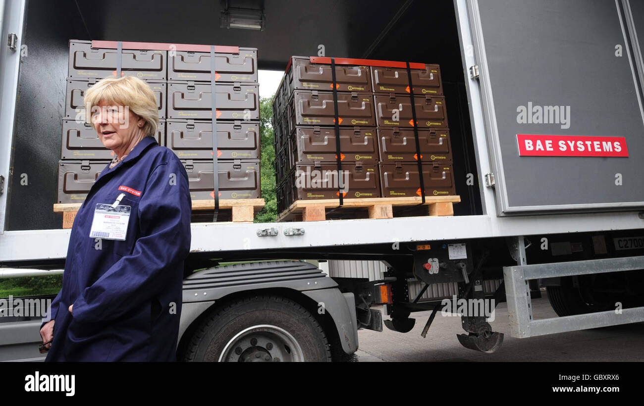 Verteidigungsminister Baroness Taylor besucht BAE Fabrik Stockfoto