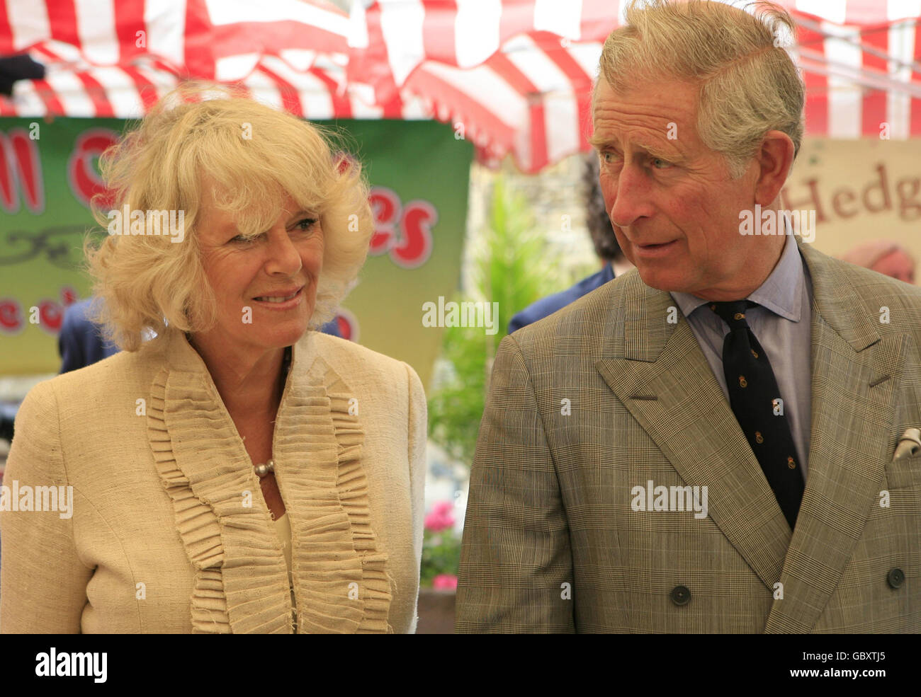 Charles und Camilla besuchen die Isle Of Wight Stockfoto