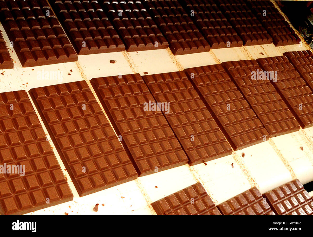 Cadbury Dairy Milk Fairtrade Bars zu starten Stockfoto