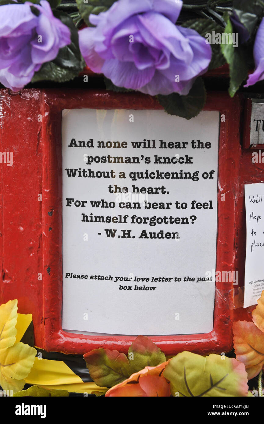 Briefkasten-Schrein Stockfoto