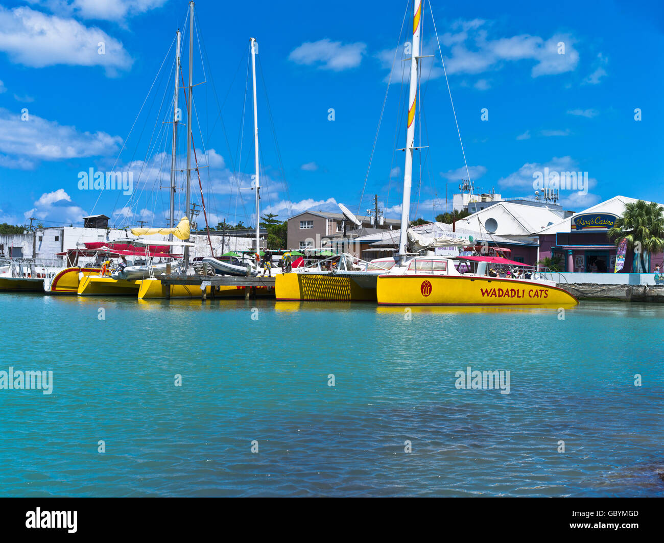 dh St Johns ANTIGUA Karibik Saint Johns zugleich Katzen Katamaran Touren Meer Bootstour Stockfoto