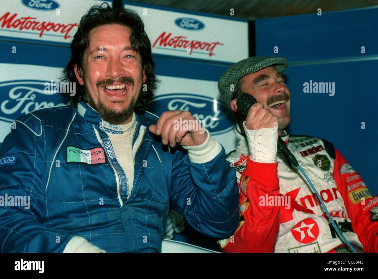 L-R CHRIS REA, POPSTAR UND NIGEL MANSELL Stockfoto