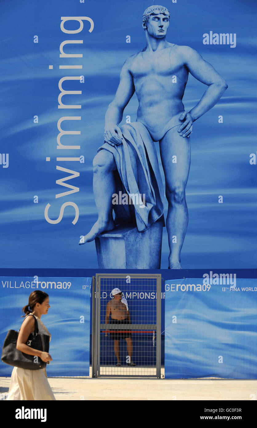 Schwimmen - FINA-Weltmeisterschaft 2009 - Tag neun - Rom. Blick auf das Hauptschwimmbad während der FINA-Weltmeisterschaft in Rom, Italien. Stockfoto