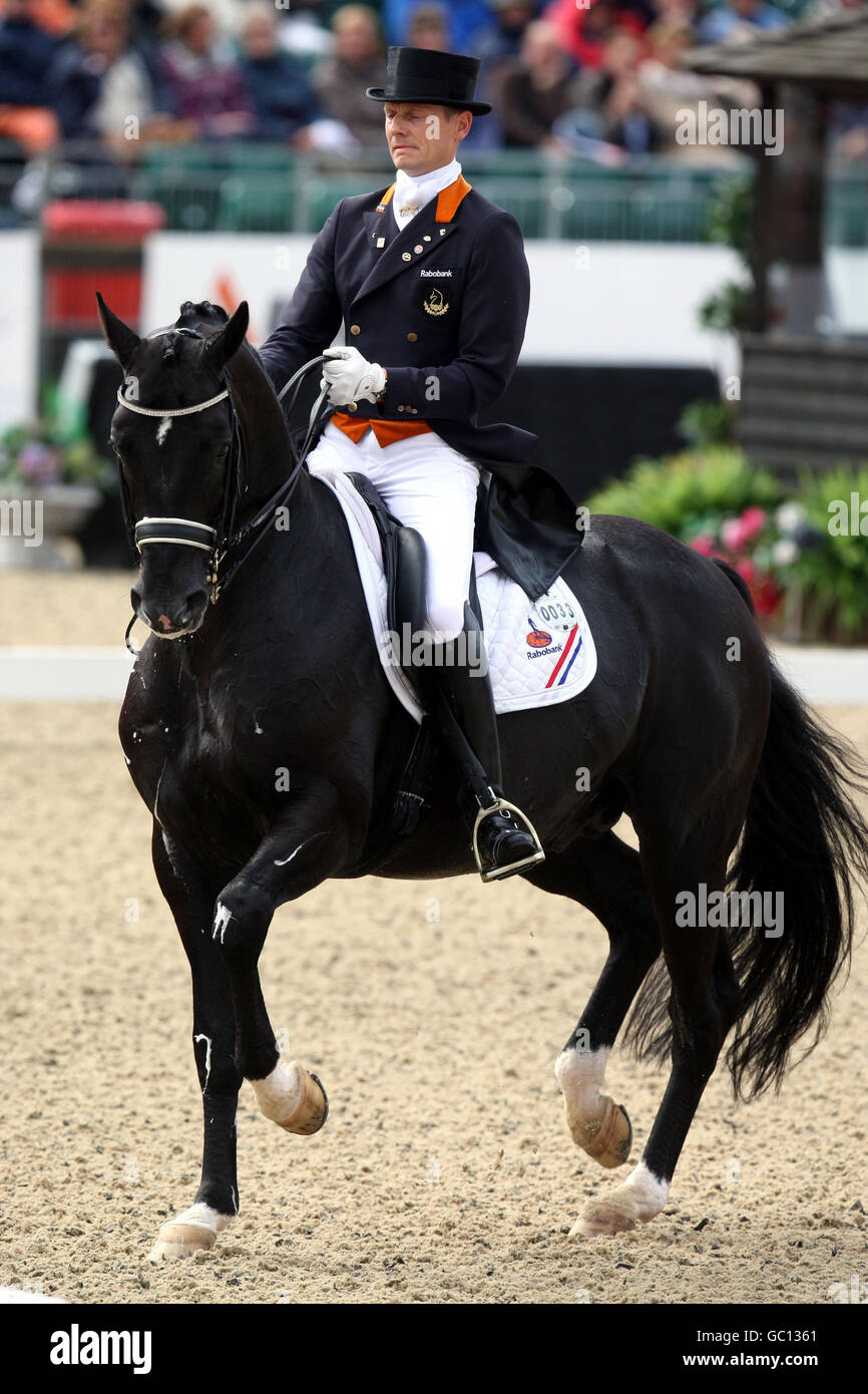 Pferdesport - Europäische Springreiten und Dressur-Meisterschaften - Tag zwei - Windsor Stockfoto