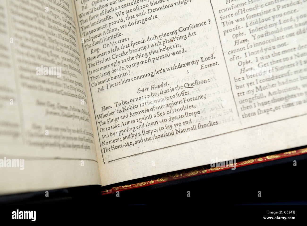 Das erste Folio, Sammlung der Werke Shakespeares eröffnet 1623, "Sein oder nicht sein" Monolog von Hamlet Stockfoto