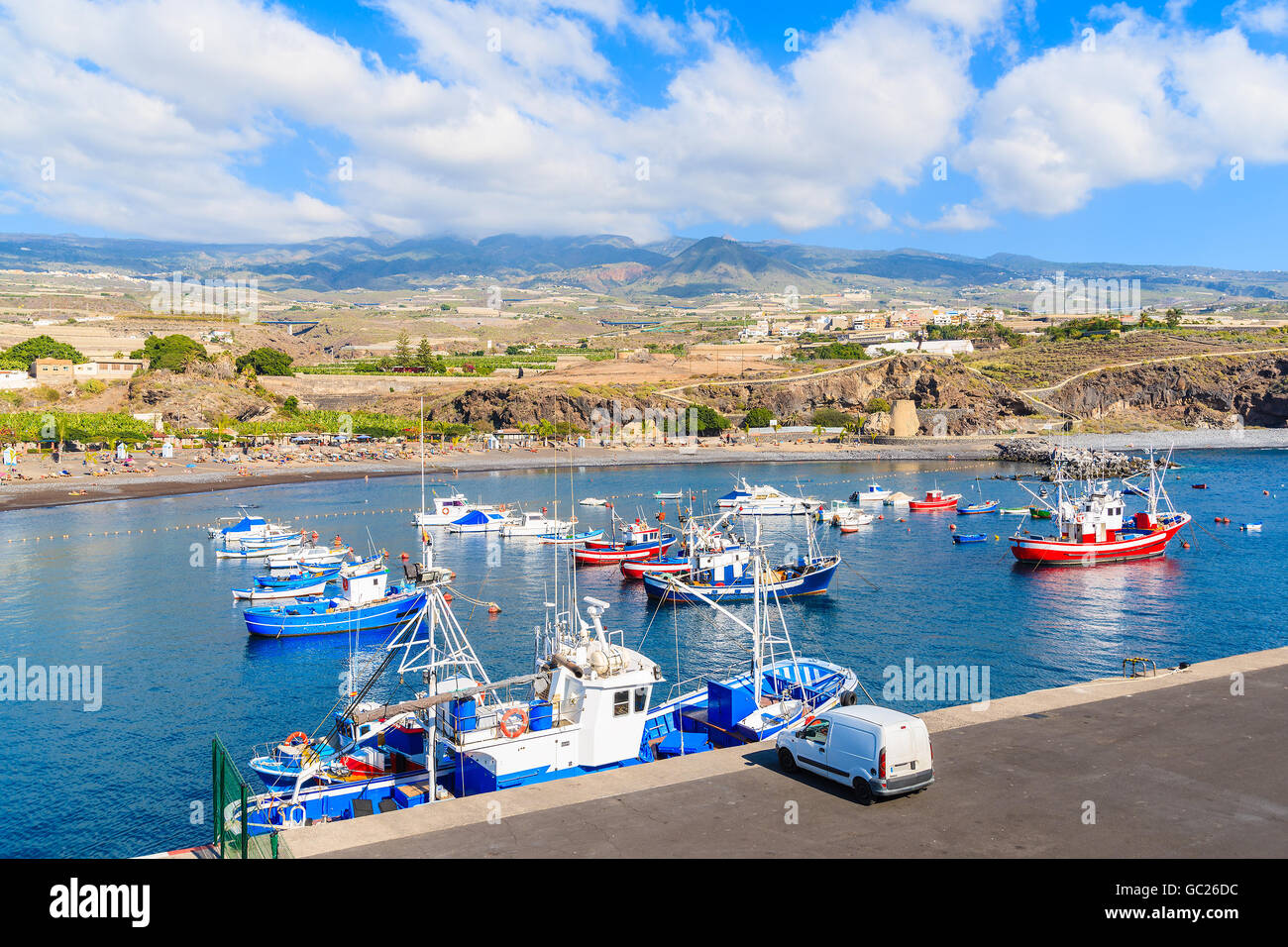 Traditionelle Fischerboote im Hafen von San Juan, Teneriffa, Kanarische Inseln, Spanien Stockfoto