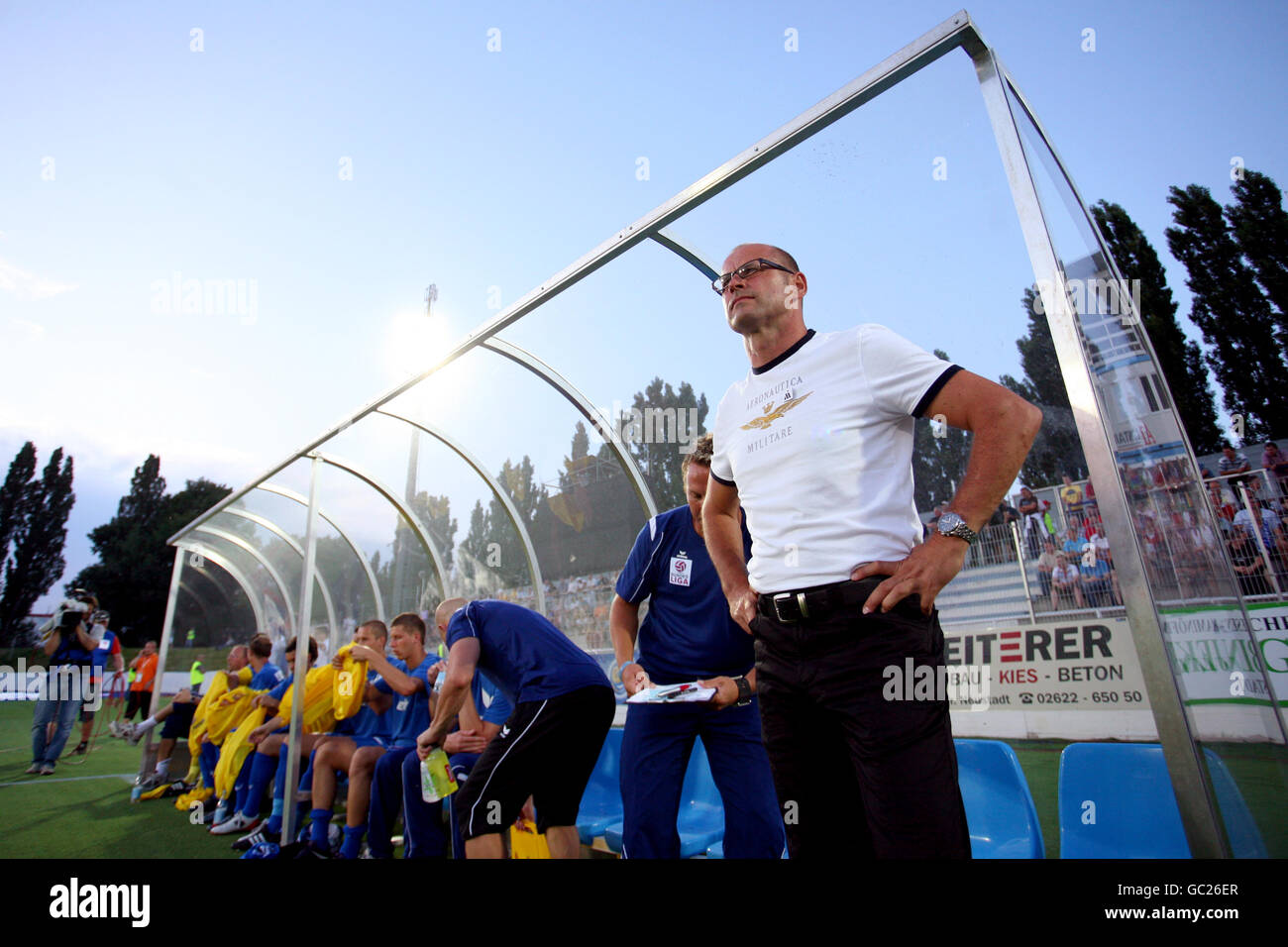 Fc magna wiener neustadttrainer Fotos und Bildmaterial in hoher Auflösung Alamy