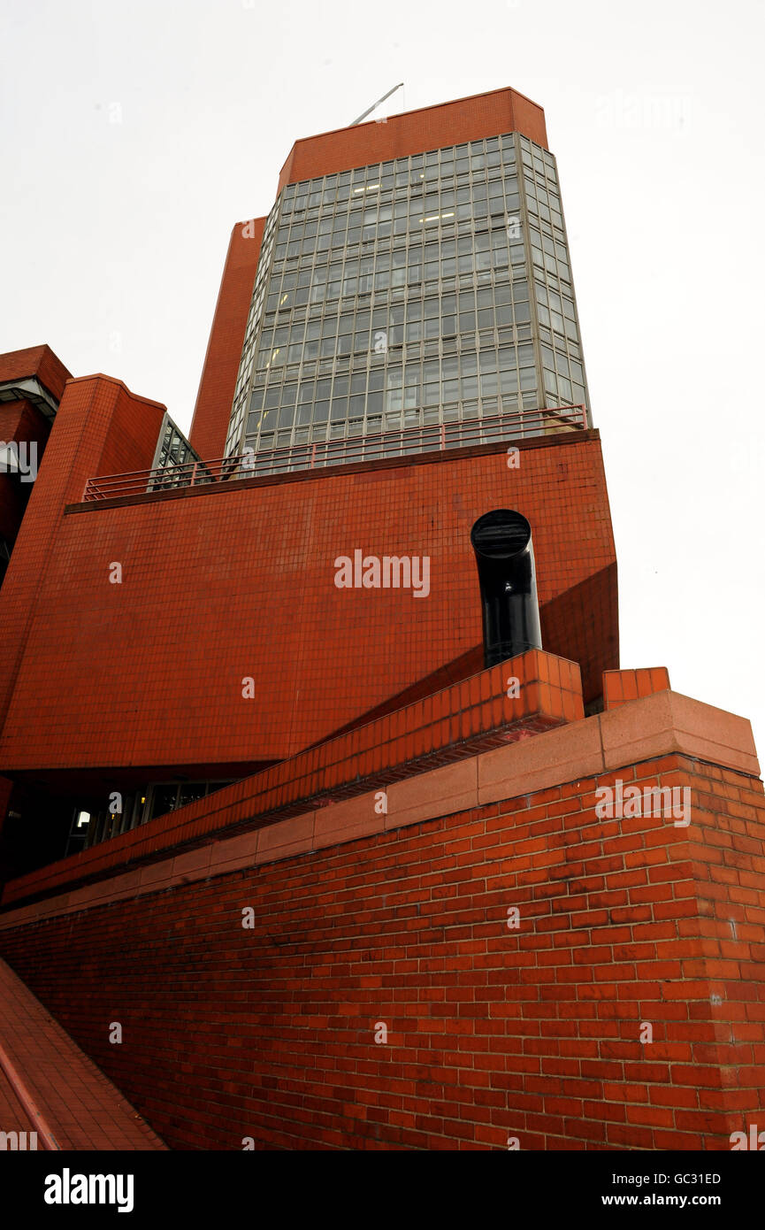 Das Engineering Building an der Leicester University, entworfen von den Architekten James Stirling, James Gowan und dem Bauingenieur Frank Newby und fertiggestellt 1963 Stockfoto