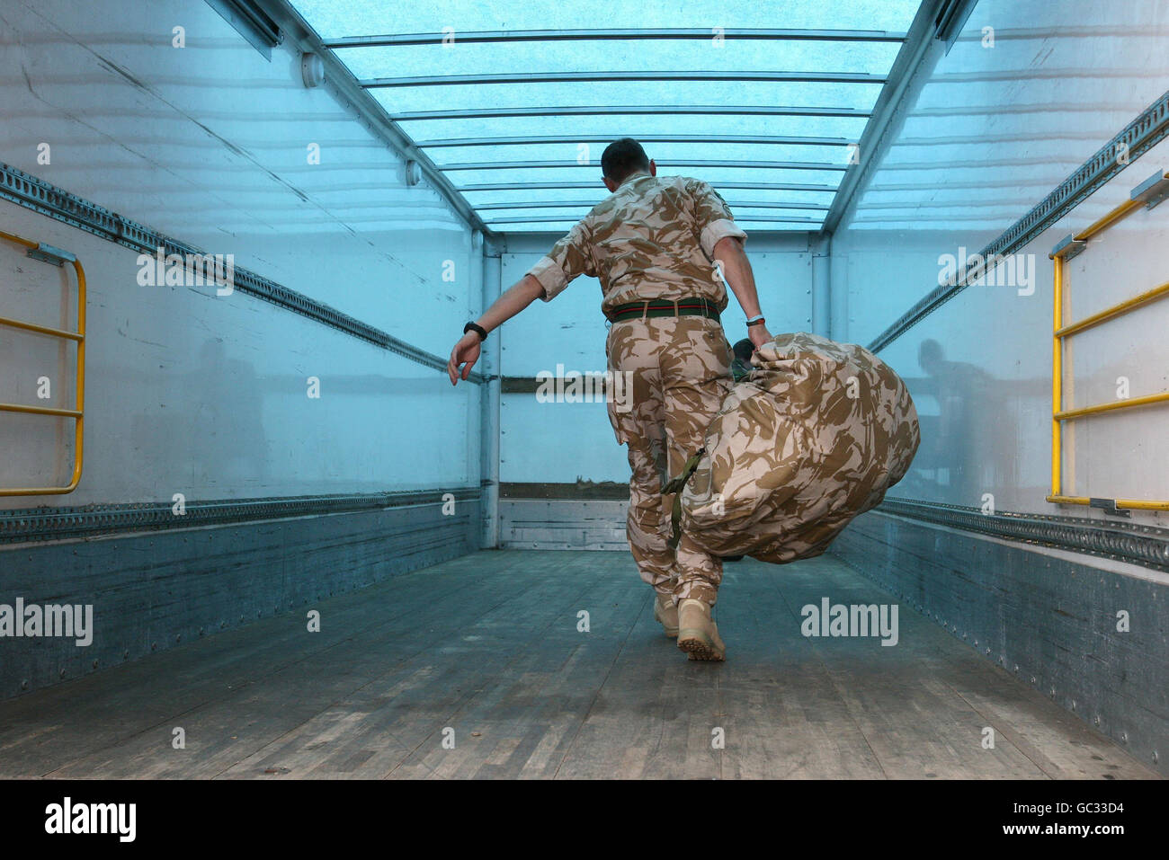 Mitglieder des 2. Bataillons des Yorkshire Regiments in Weeton Barracks, Lancashire vor dem Einsatz in Afghanistan. Stockfoto