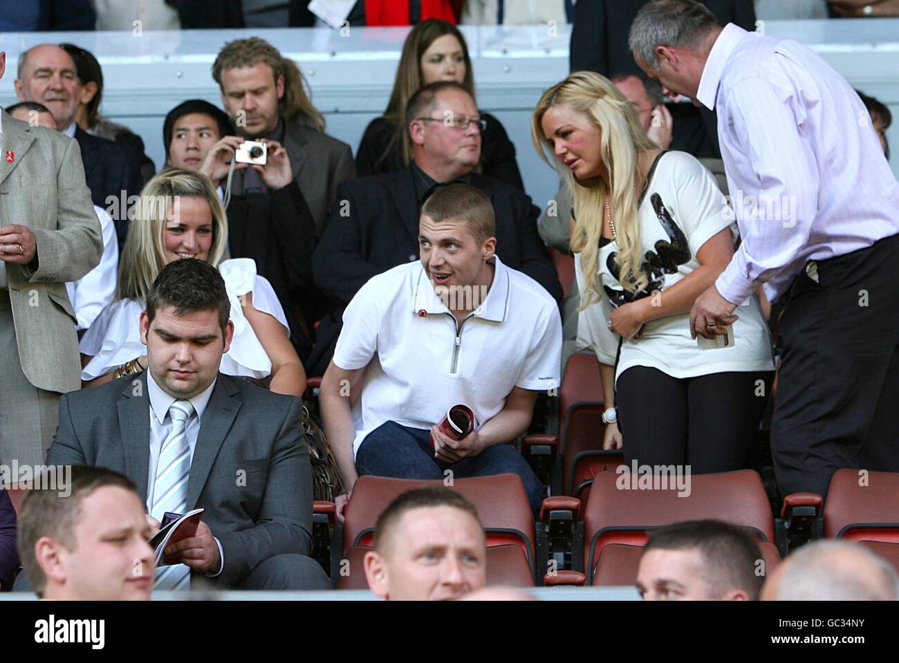 Fußball - Barclays Premier League - Liverpool V Burnley - Anfield Road Stockfoto