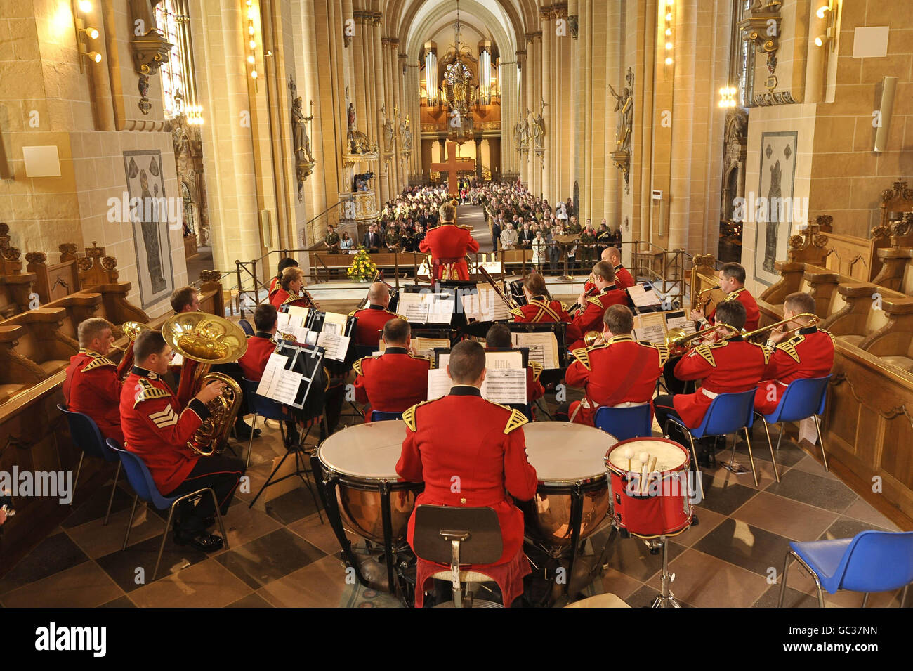 Militärmusik - Paderborn Kathedrale Stockfoto