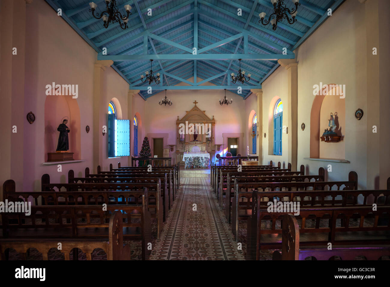 Kirche, Iglesia del Sagrado Corazón de Jesús, Innenansicht, Viñales, Pinar del Río Provinz, Kuba Stockfoto