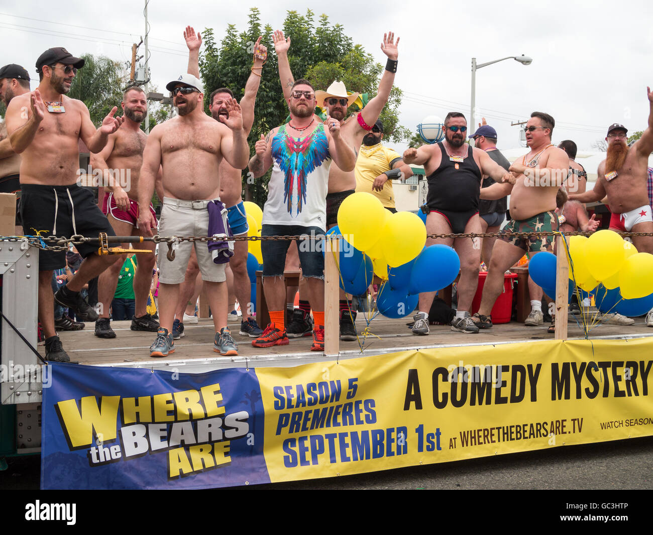 "Wo sind die Bären" Web Serie Auto in LA Pride Parade 2016 Stockfoto