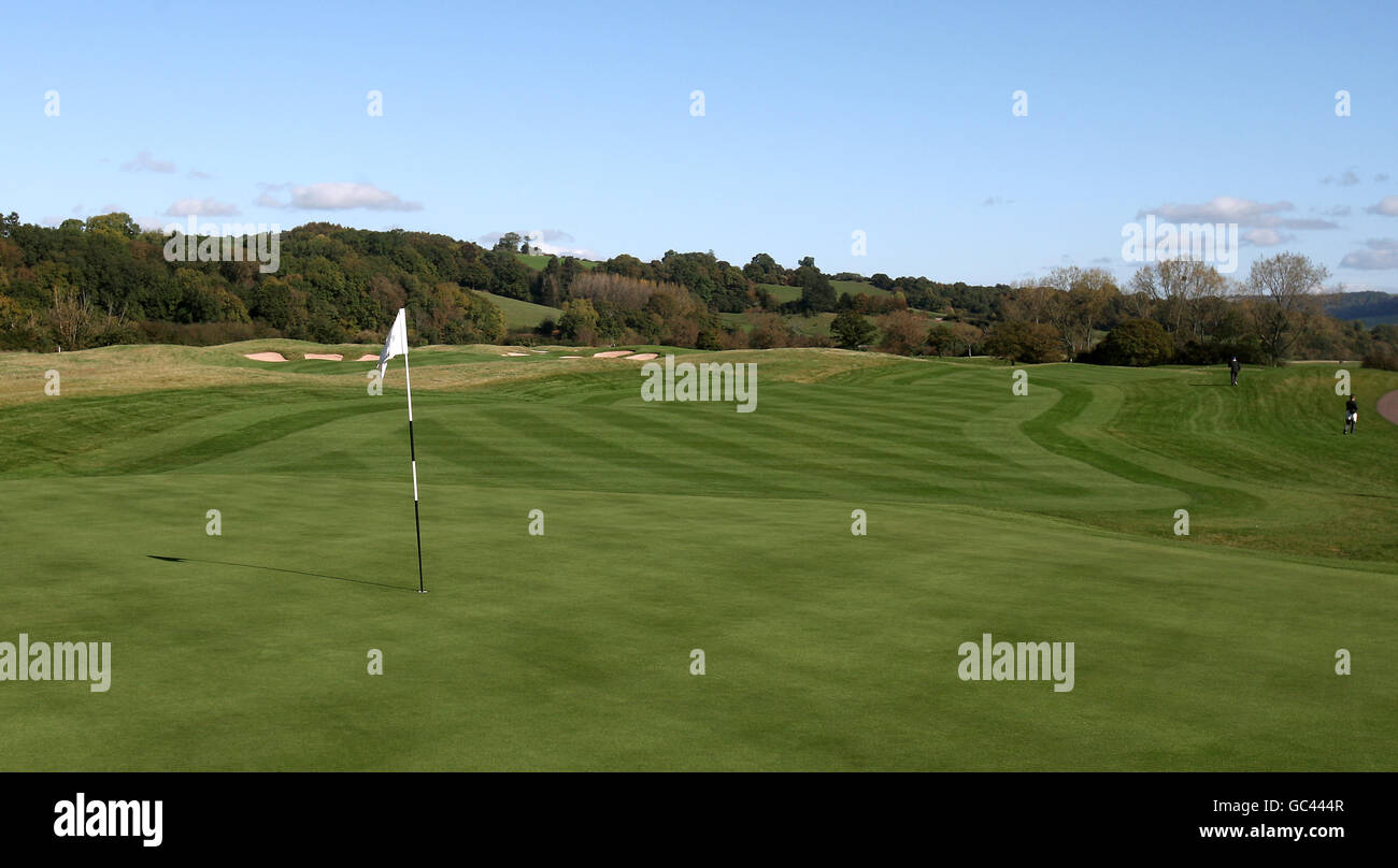 Gesamtansicht des 4. Lochs und des 2010 Celtic Manor Ryder Cup Course in der Nähe von Newport. Stockfoto