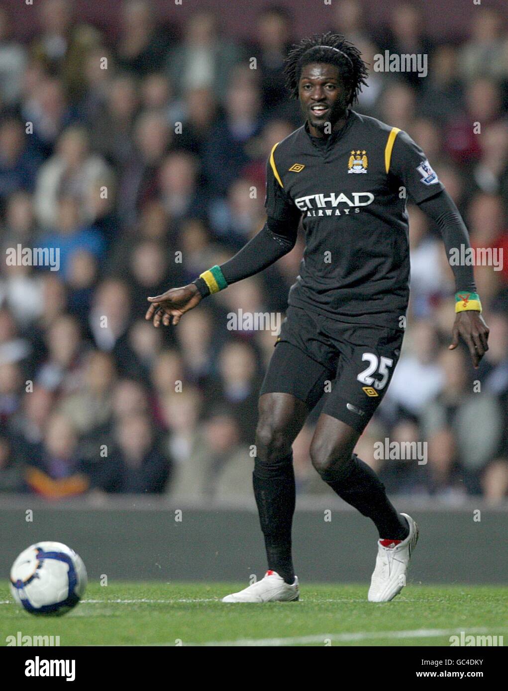 Fußball - Barclays Premier League - Aston Villa gegen Manchester City - Villa Park. Emmanuel Adebayor, Manchester City Stockfoto