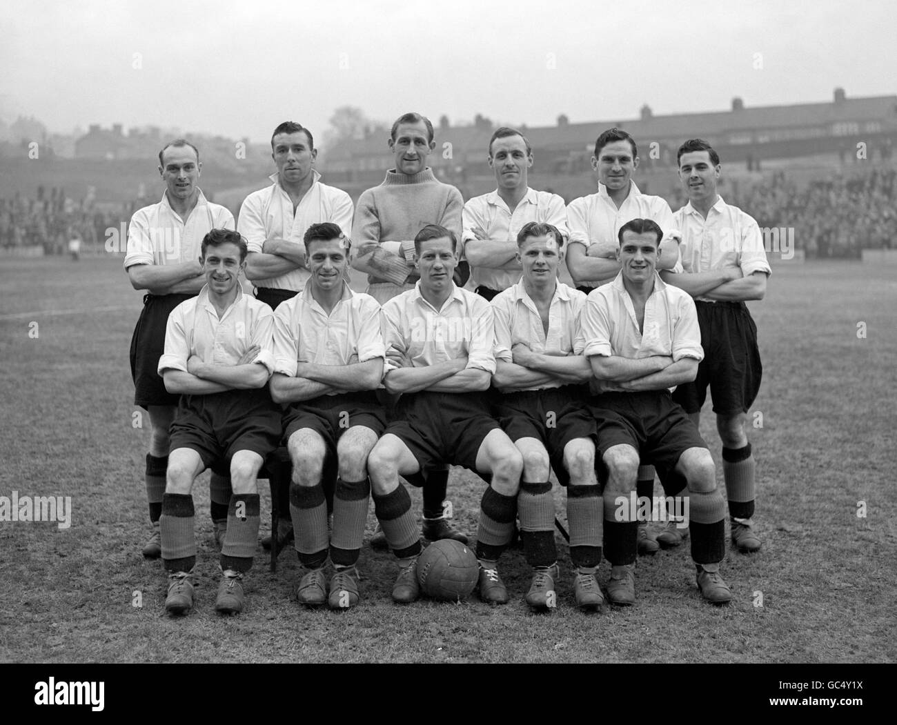 Fußball - FA-Cup - Bristol Rovers V Aldershot - Eastville Stadium - Bristol - 1951 Stockfoto