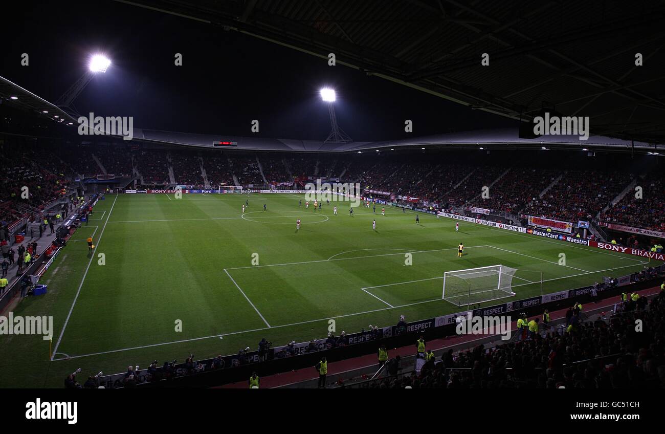 Fußball - UEFA Champions League - Gruppe H - AZ Alkmaar V Arsenal - DSB Stadion Stockfoto