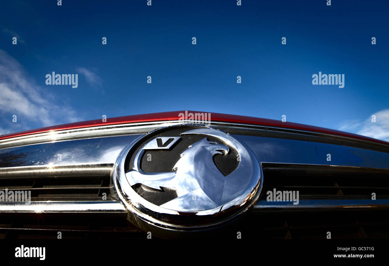 Ein Vauxhall-Abzeichen auf einem Auto heute, da die Regierung sucht dringende Gespräche mit General Motors nach der dramatischen Entscheidung des Auto-Riesen, Pläne für den Verkauf Vauxhall, ein Schritt von Gewerkschaftsführern begrüßt zu streichen. Stockfoto