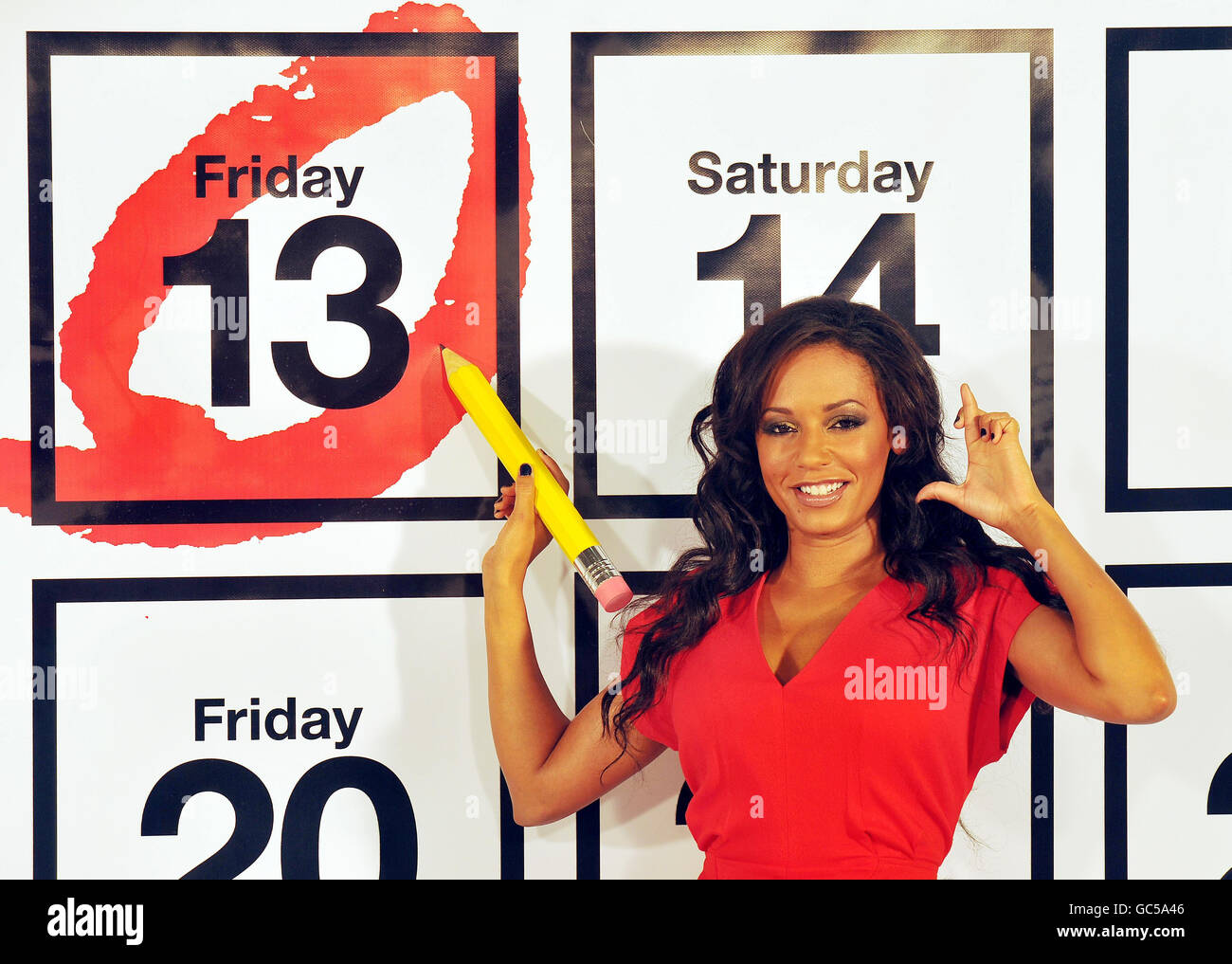 Melanie Brown, ehemalige Spice Girl, startet morgen Freitag, den 13. November in den Sunbeam Studios in London die neue Verlosung von EuroMillions Millionaire. Stockfoto