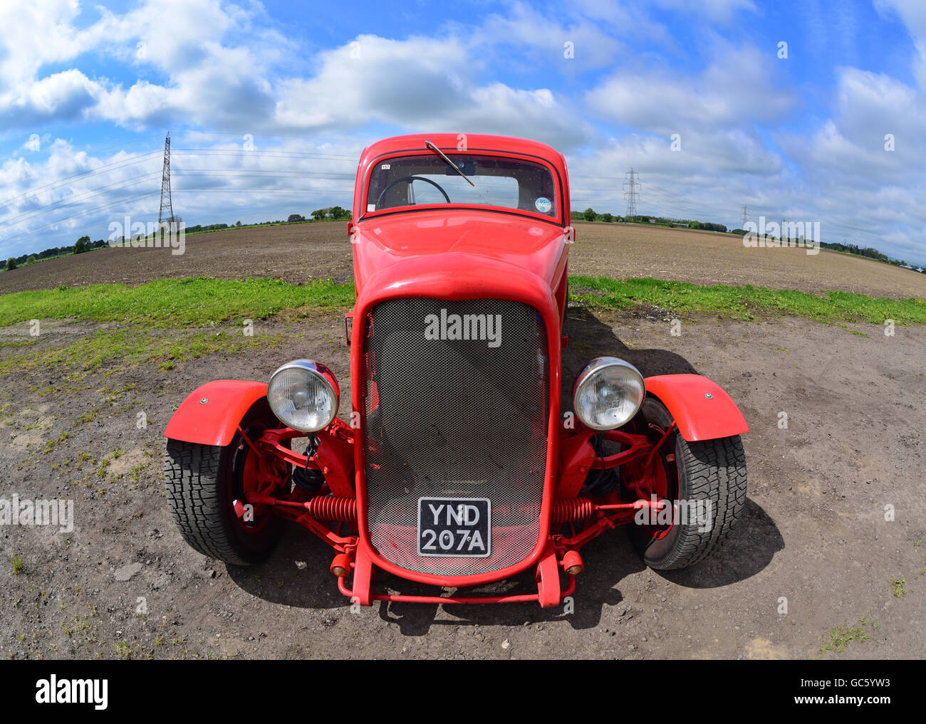 Lustige Klasse des Drag-Racing-Auto am York Dragway Rennen verfolgen Yorkshire Vereinigtes Königreich Stockfoto