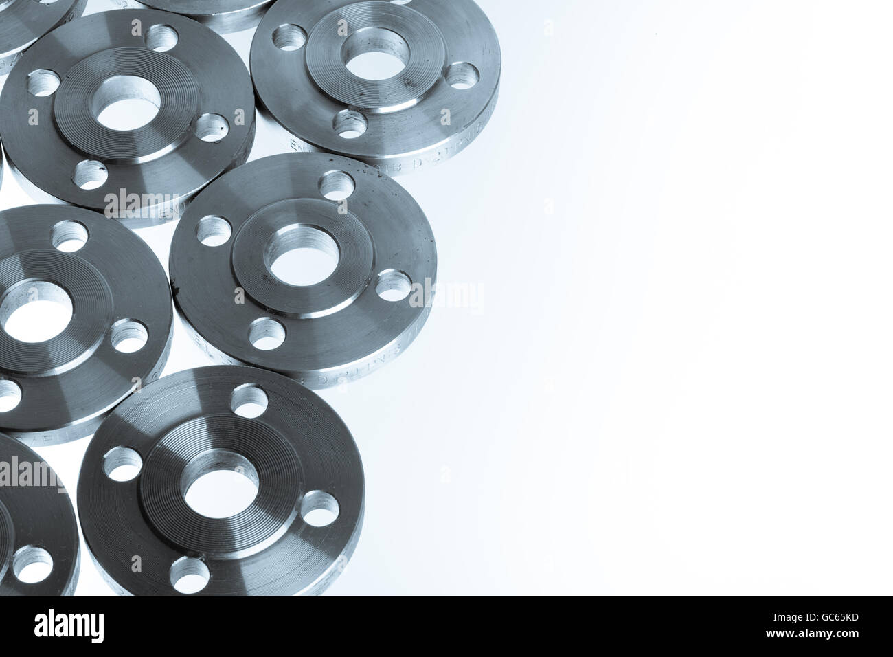 Flachstahl, Schweißen Flansche auf weißem Hintergrund. Stockfoto