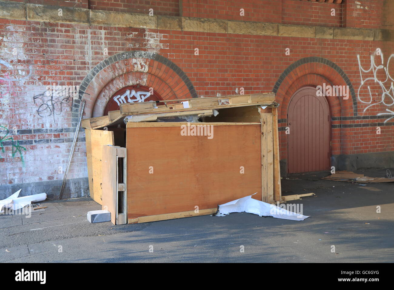 Obdachlose, baute ein Haus in der Innenstadt von Melbourne Australien Stockfoto