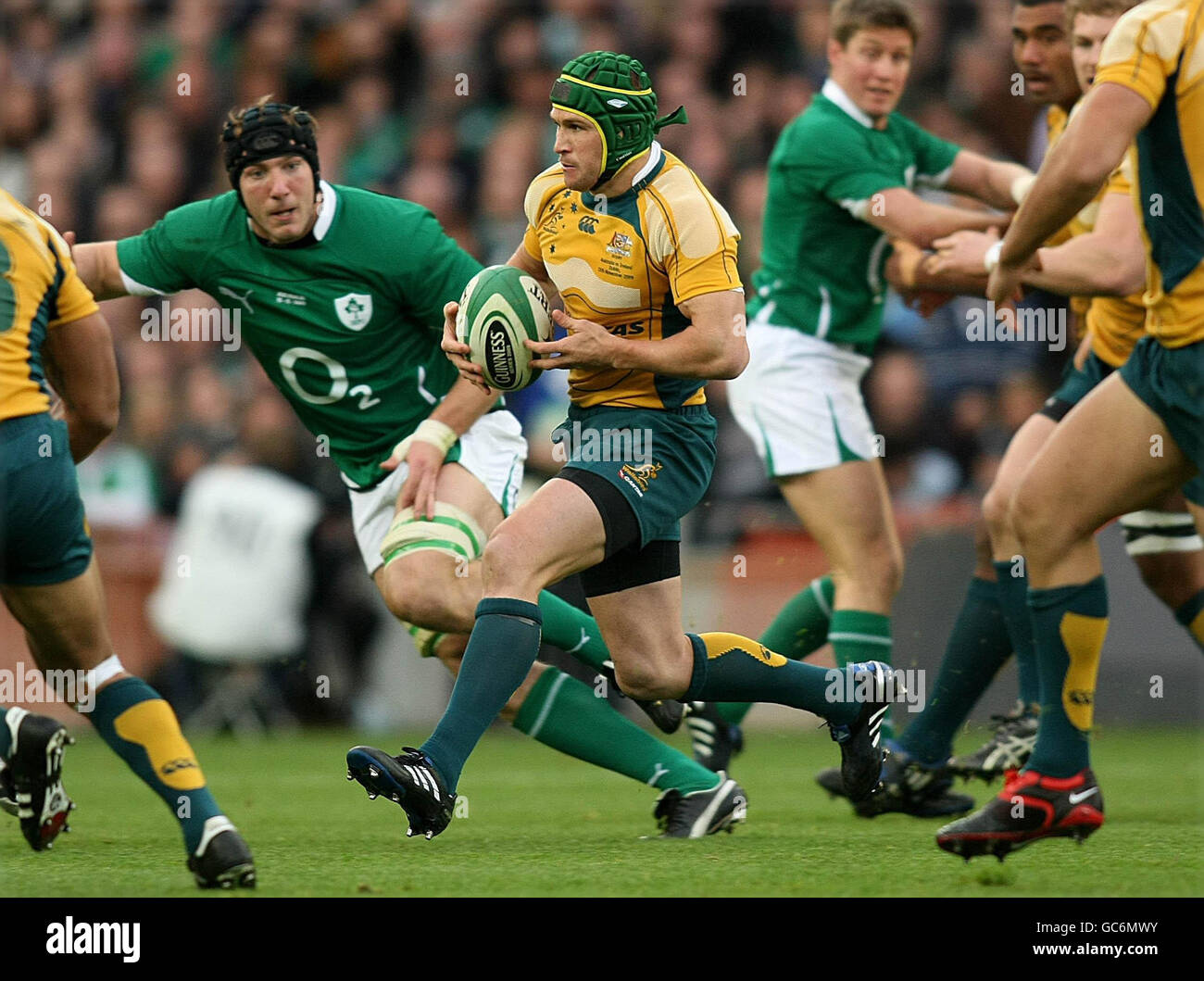 Der Australier Matt Giteau in Aktion während des Guinness Series Spiels im Croke Park, Dublin, Irland. Stockfoto