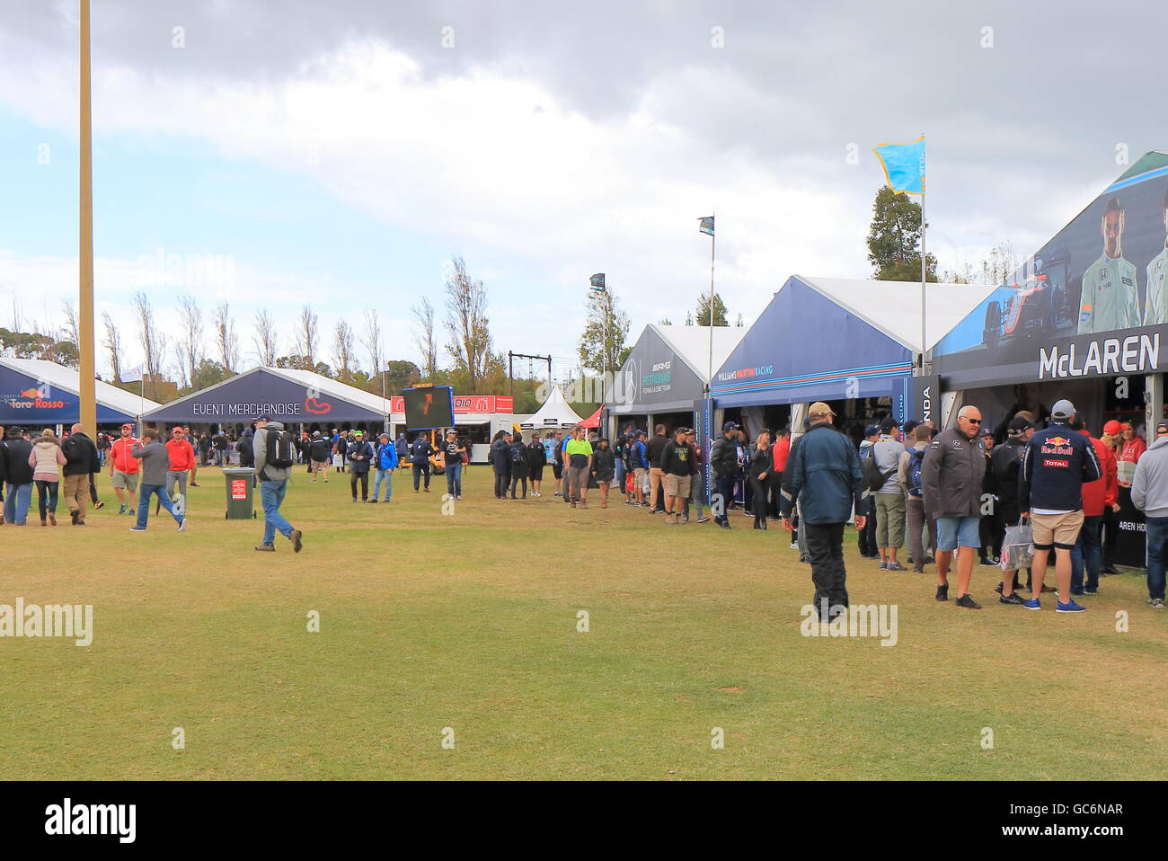 Formel 1 Grand Prix im Albert Park Melbourne Australien besuchen Menschen. Stockfoto