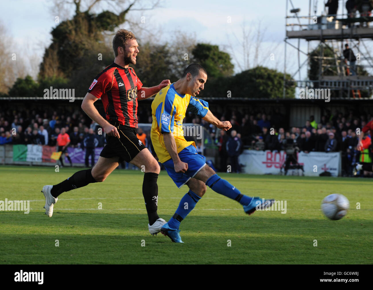 Fußball - Pokal - zweite Runde - Staines Stadt V Millwall - Wheatsheaf Park Stockfoto