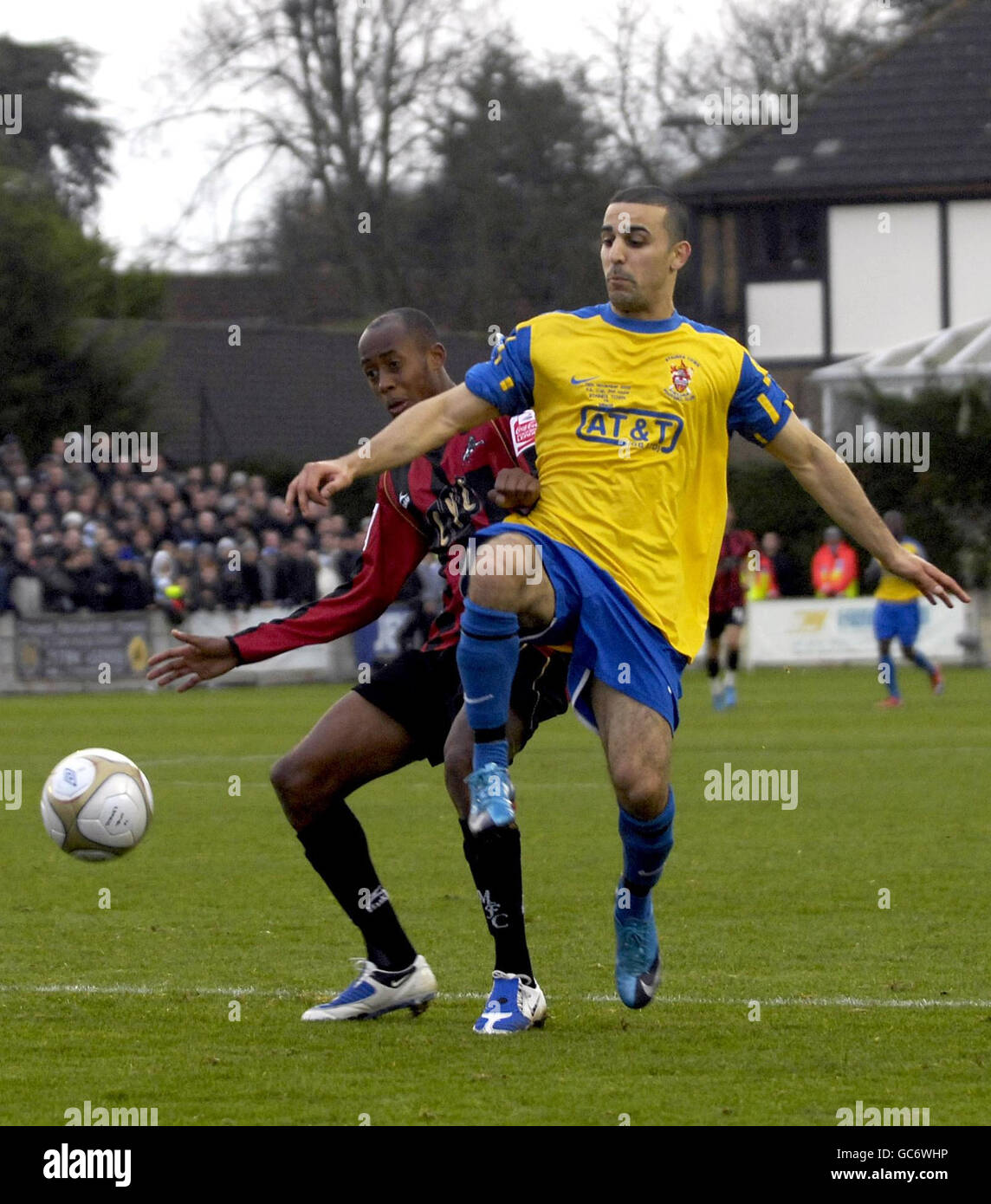 Fußball - Pokal - zweite Runde - Staines Stadt V Millwall - Wheatsheaf Park Stockfoto