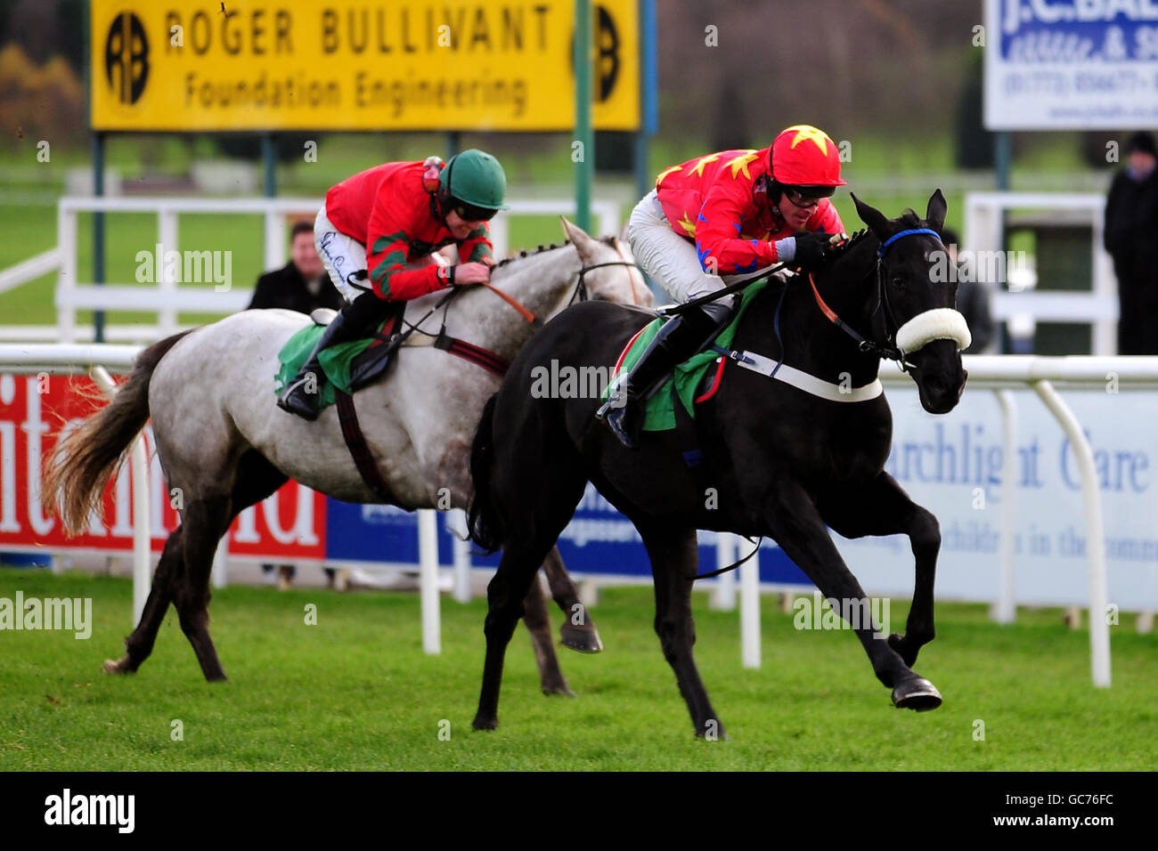 Racing - Weihnachts-Markttag - Uttoxeter Rennbahn Stockfoto